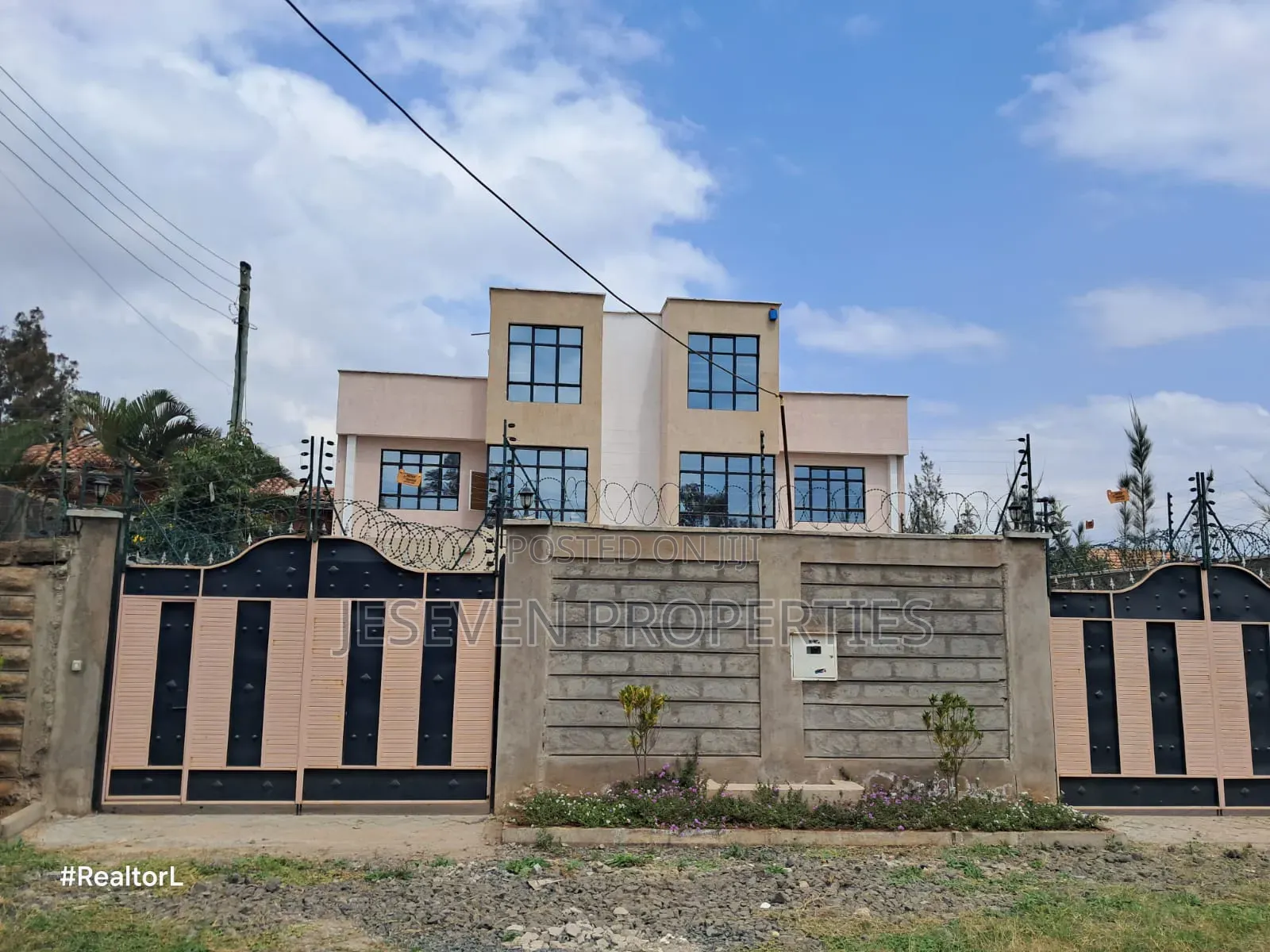 4bdrm Townhouse / Terrace in Syokimau Quarry Road, Viraj Area for rent