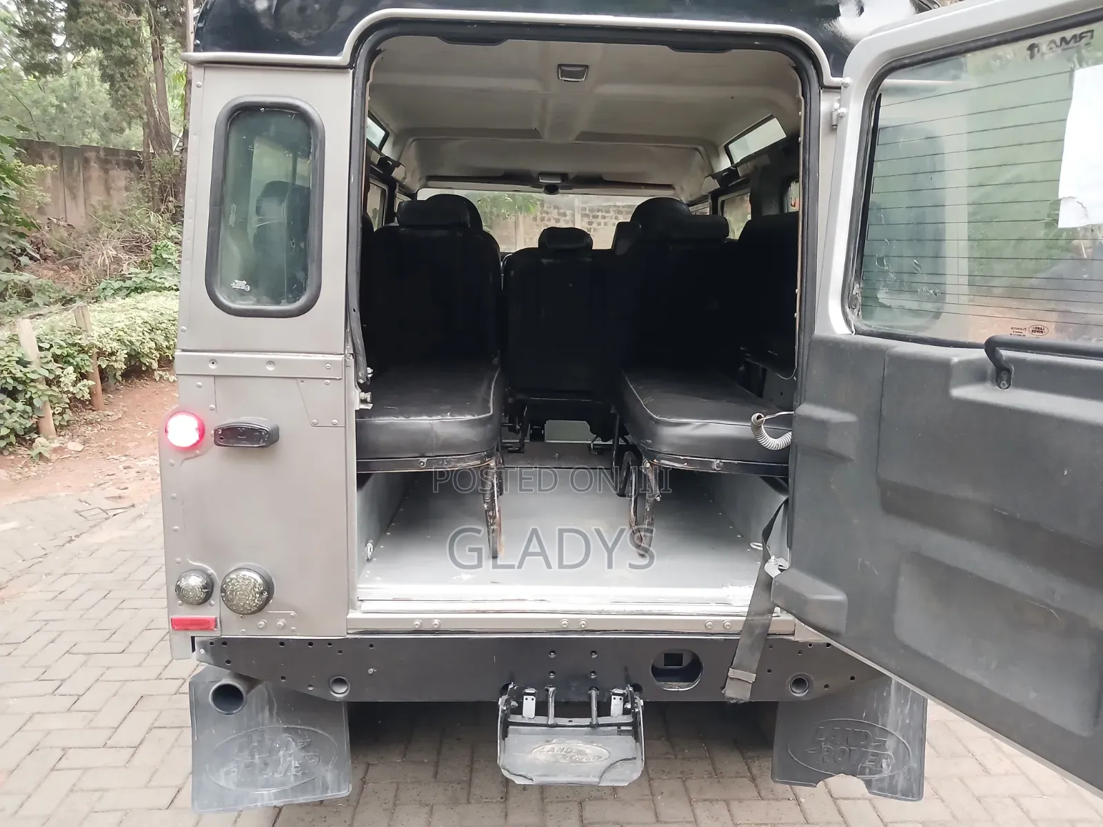 Land Rover Defender 2014 Gray
