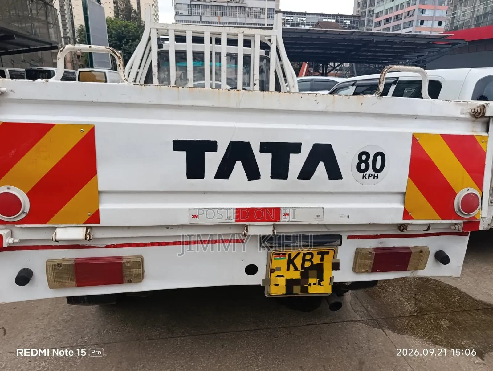 Tata Xenon 2012 White