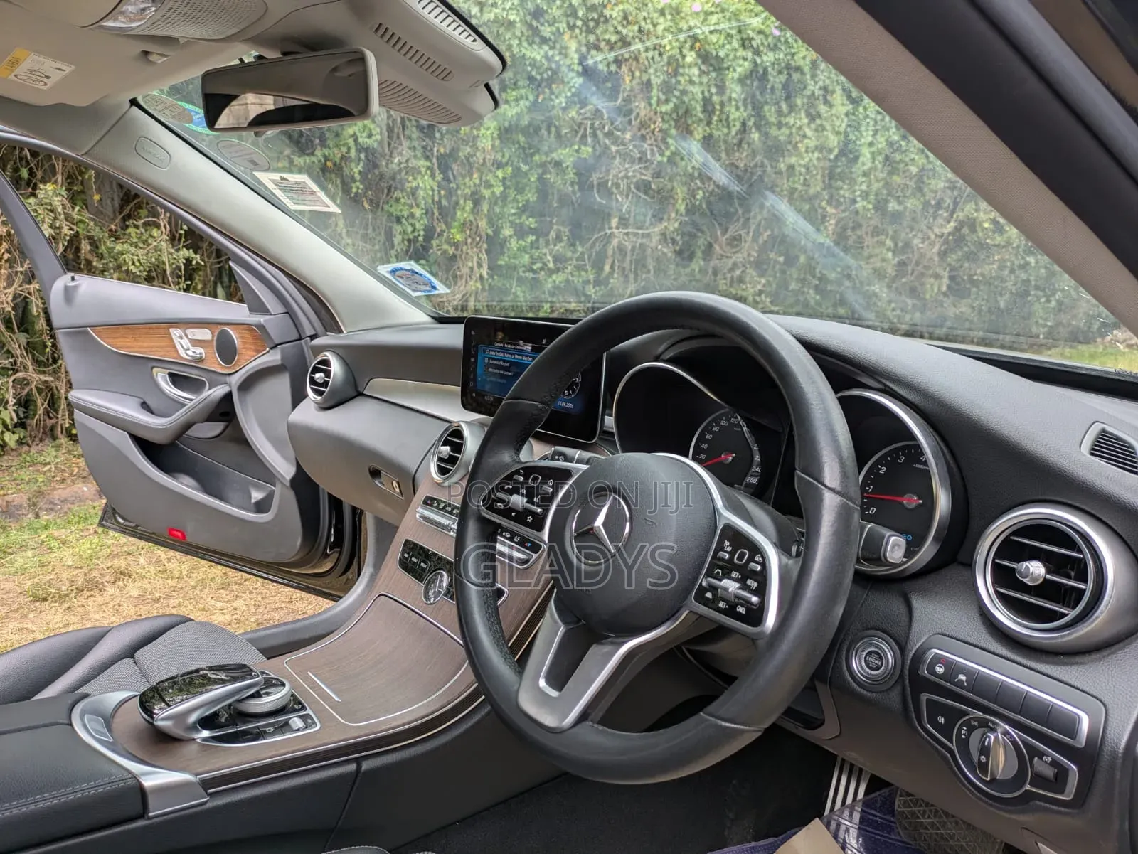 Mercedes-Benz C200 2019 Black