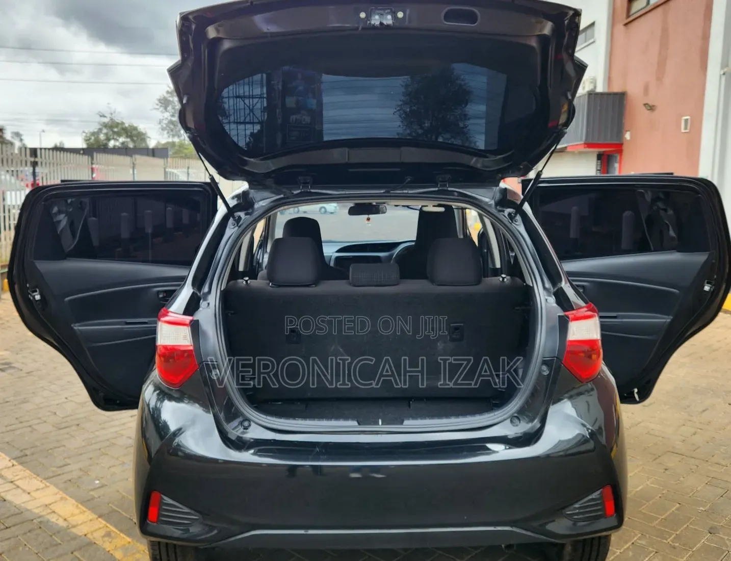Toyota Vitz 2018 Black