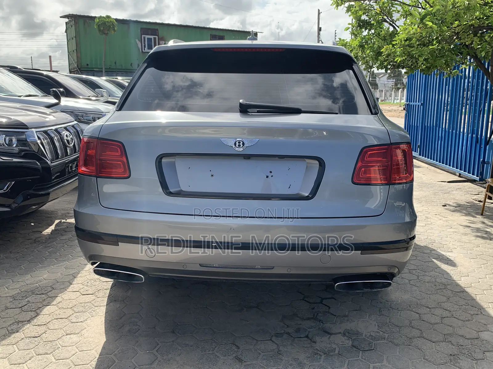 Bentley Bentayga W12 AWD 2017 Silver