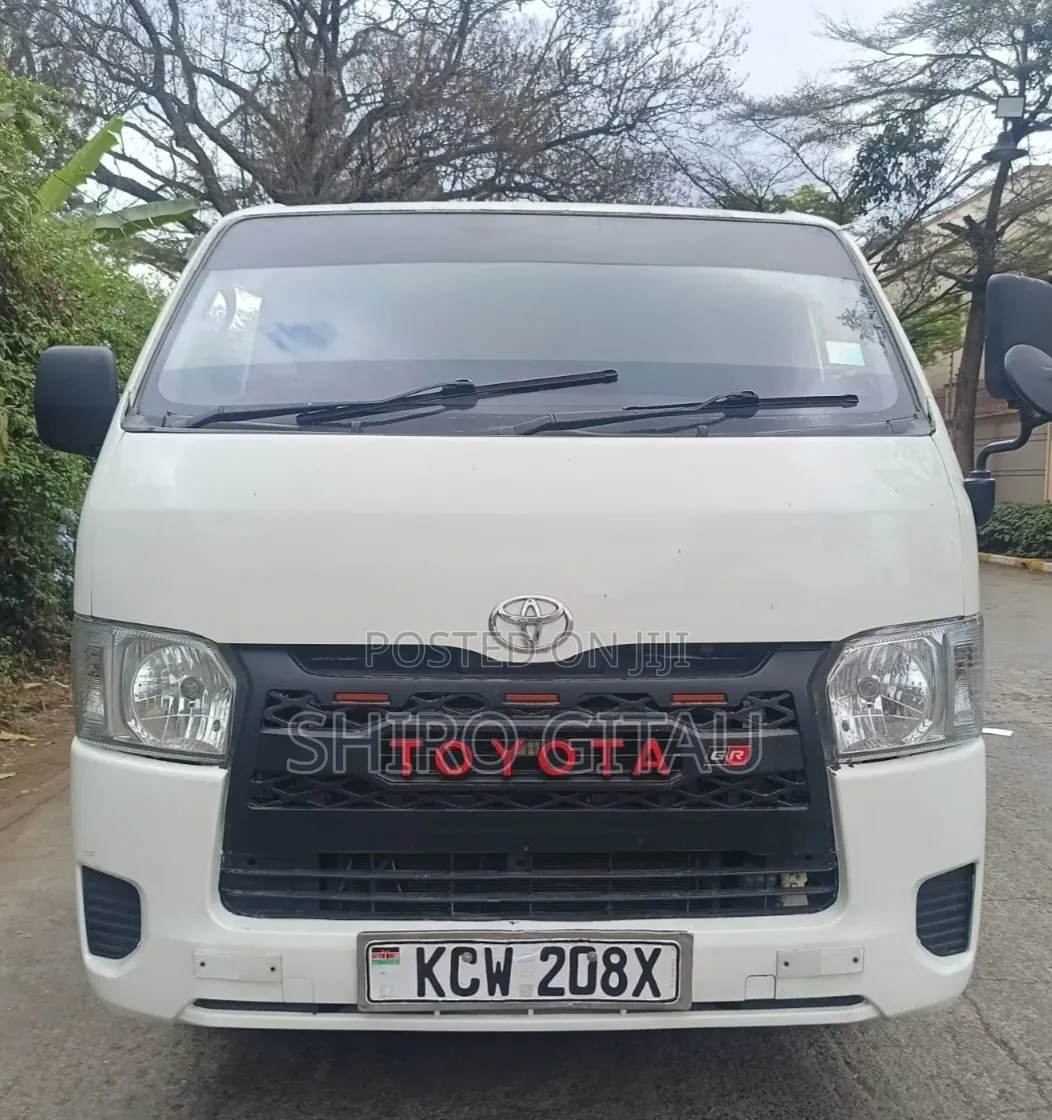 Toyota HiAce 2012 White