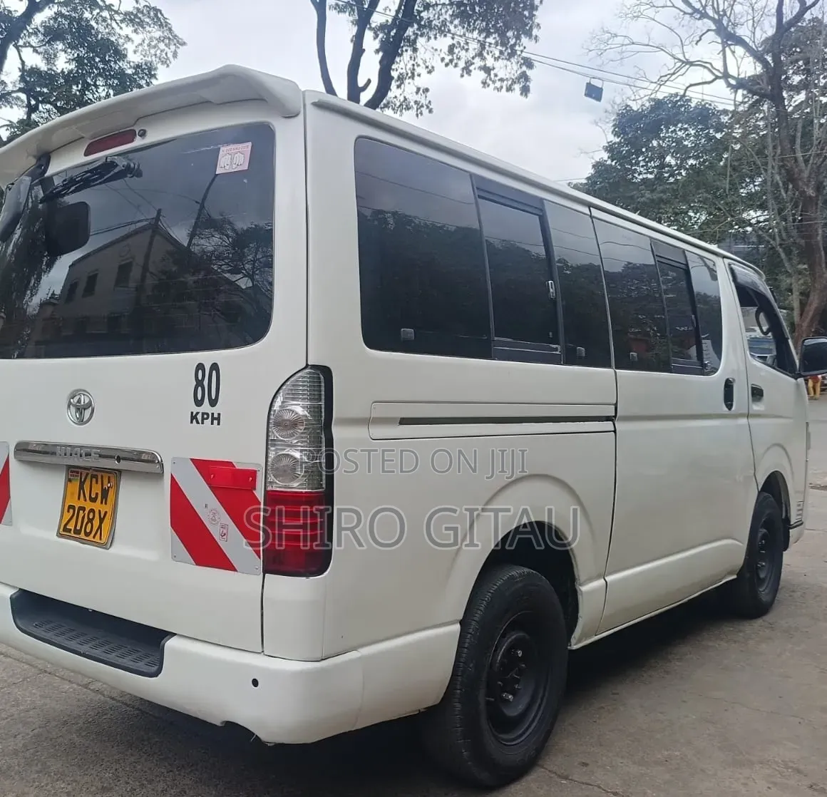 Toyota HiAce 2012 White
