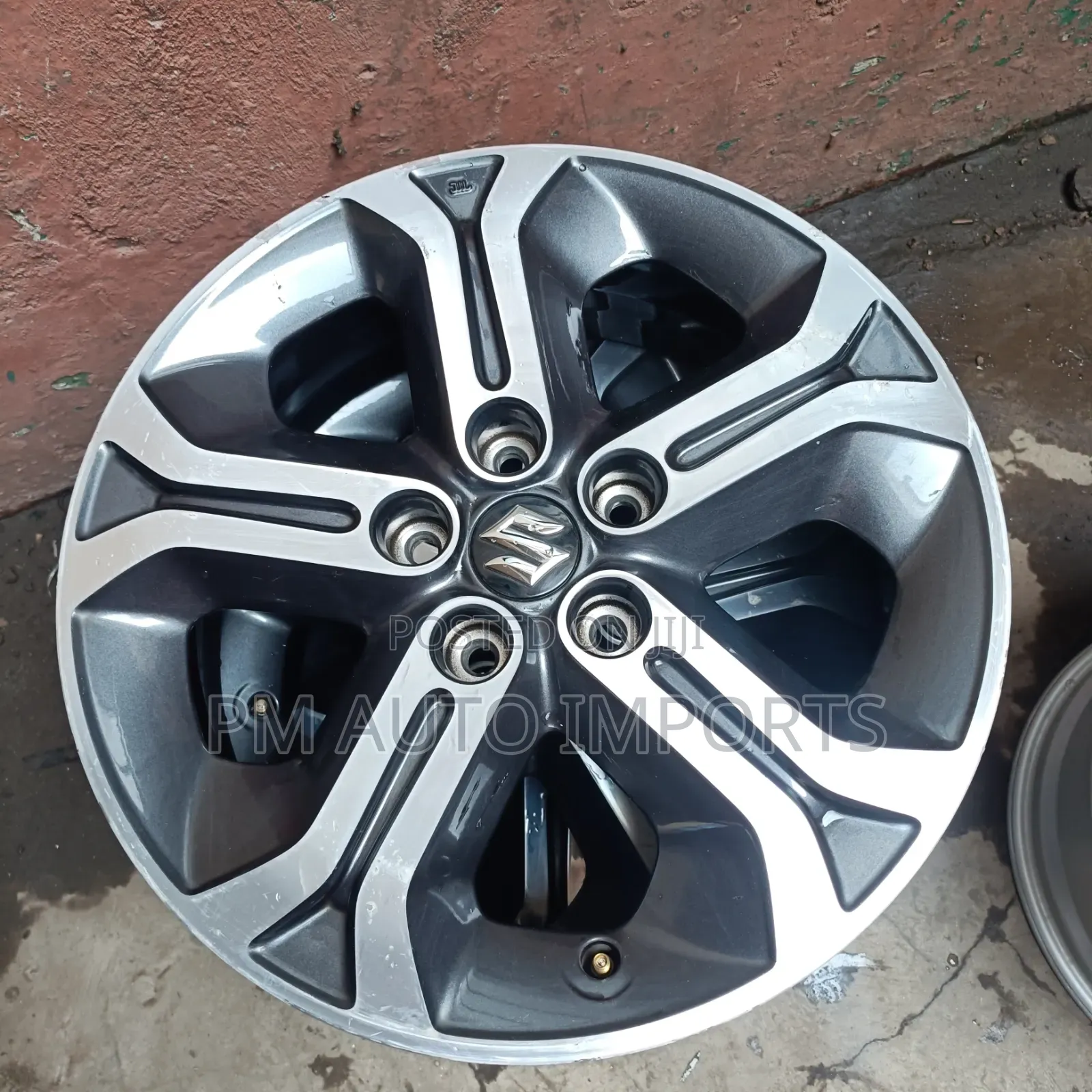 Suzuki Rims Size 17