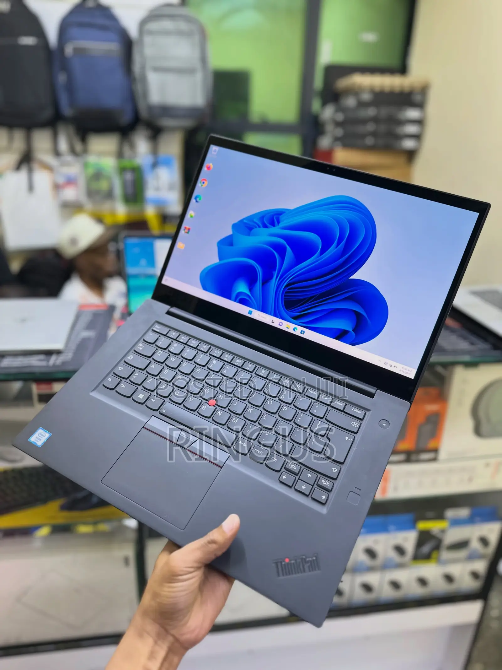 Laptop Lenovo LOQ 15AHP10 16GB Intel Core i7 SSD 512GB