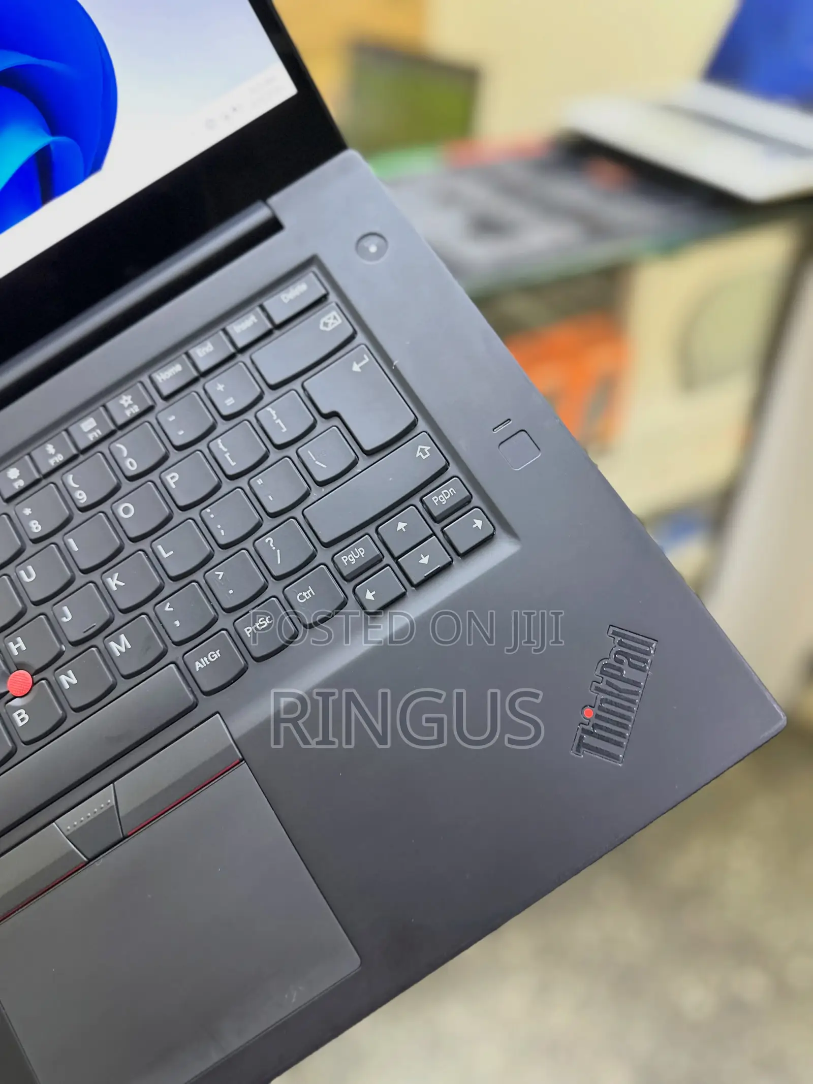 Laptop Lenovo LOQ 15AHP10 16GB Intel Core i7 SSD 512GB