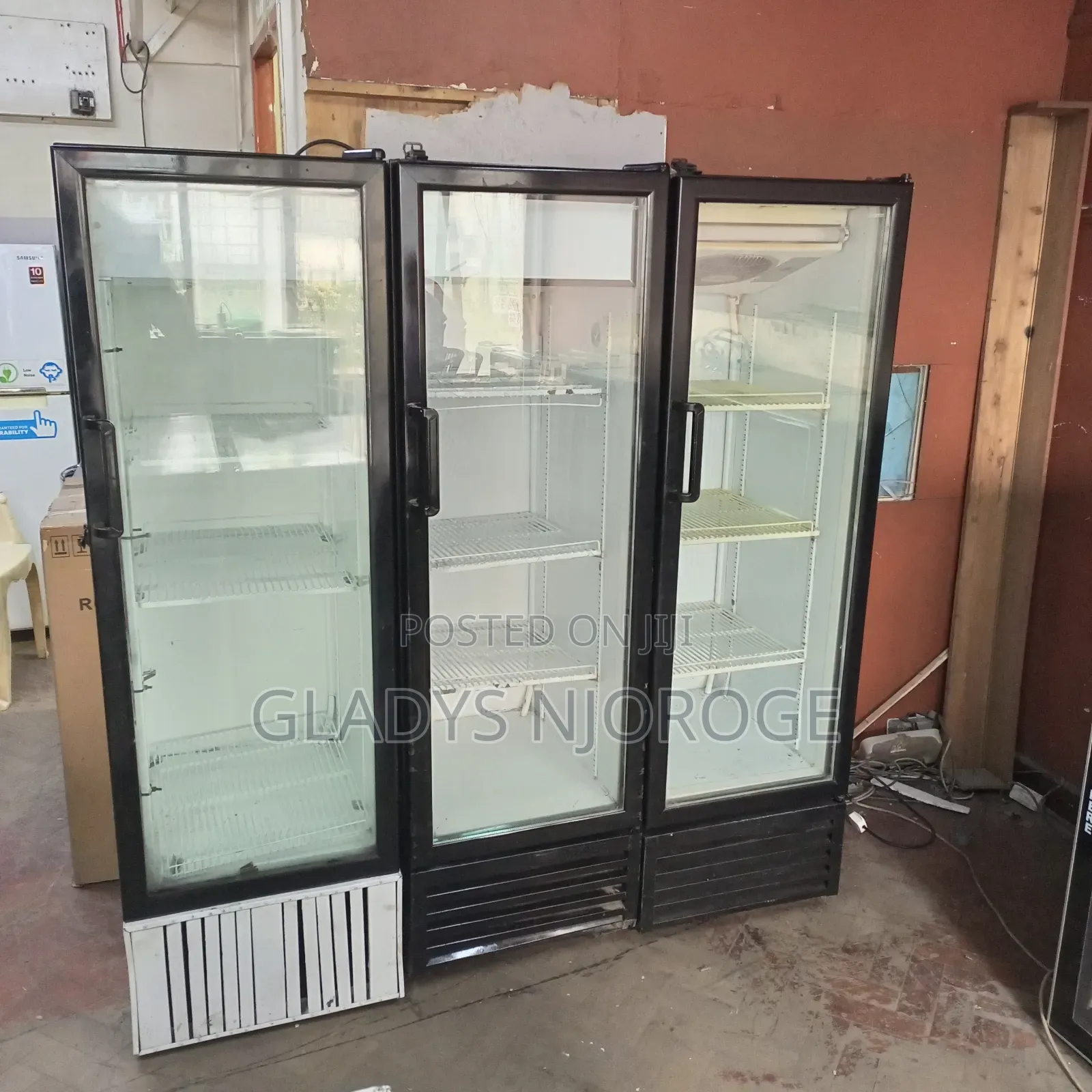 300l ( Black White) Display Fridge