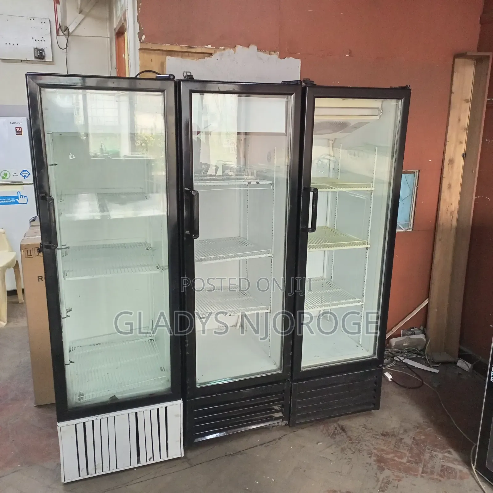 300l ( Black White) Display Fridge