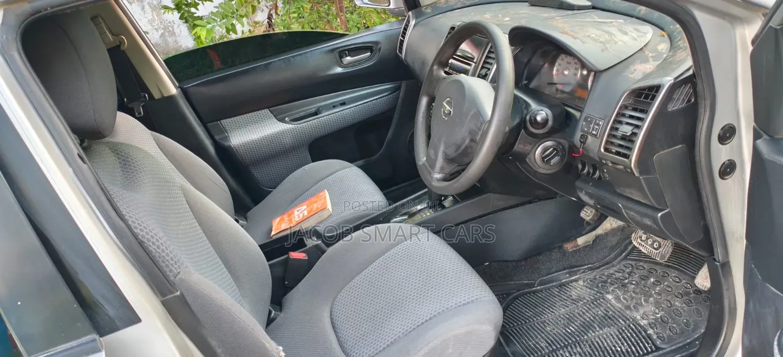 Nissan Wingroad 2012 Silver