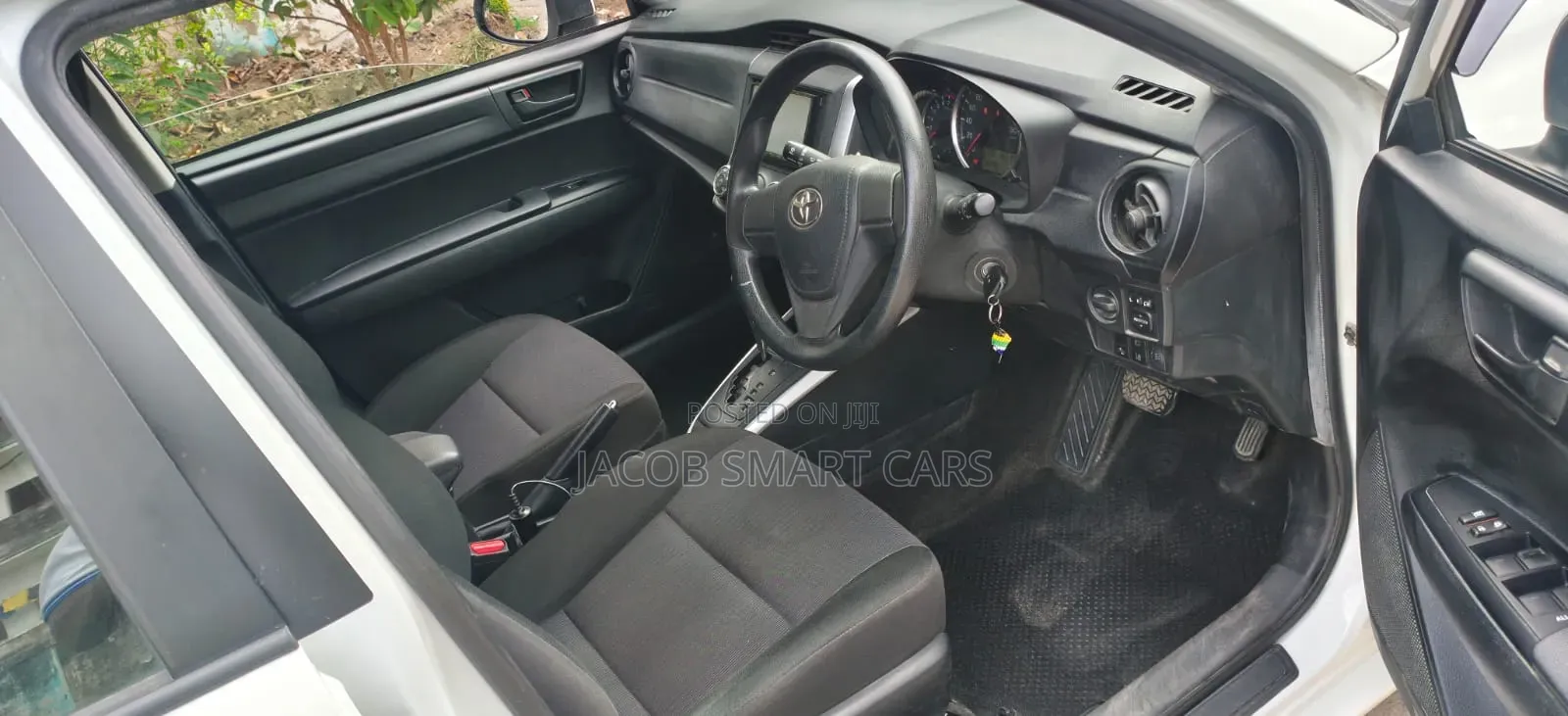 Toyota Corolla Fielder 2019 White
