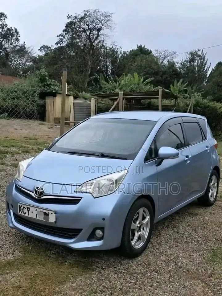 Toyota Ractis 1.5 FWD 2014 Blue