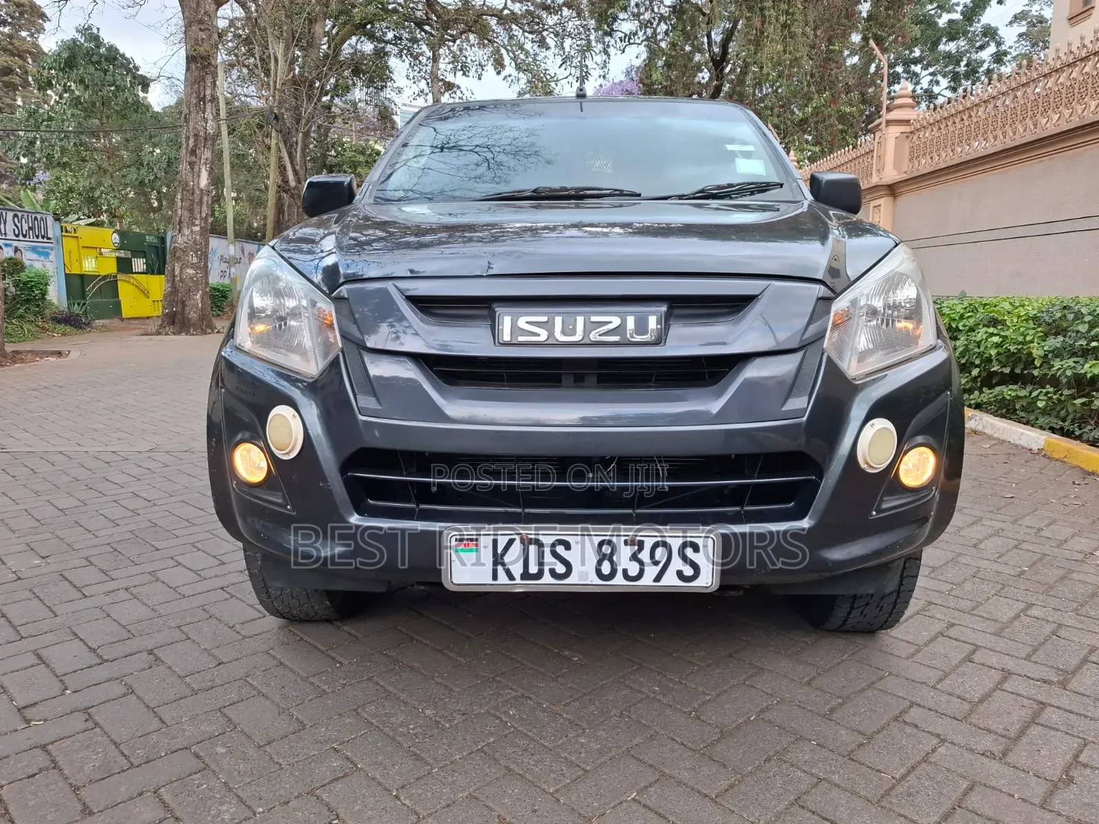 Isuzu D-MAX 2025 Gray