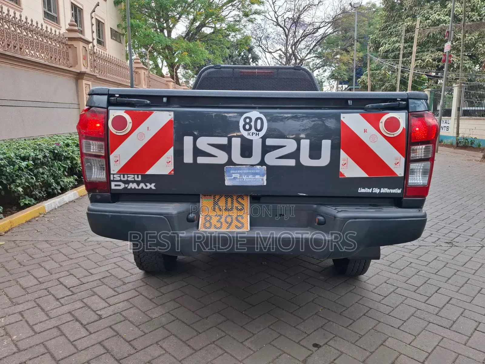 Isuzu D-MAX 2025 Gray