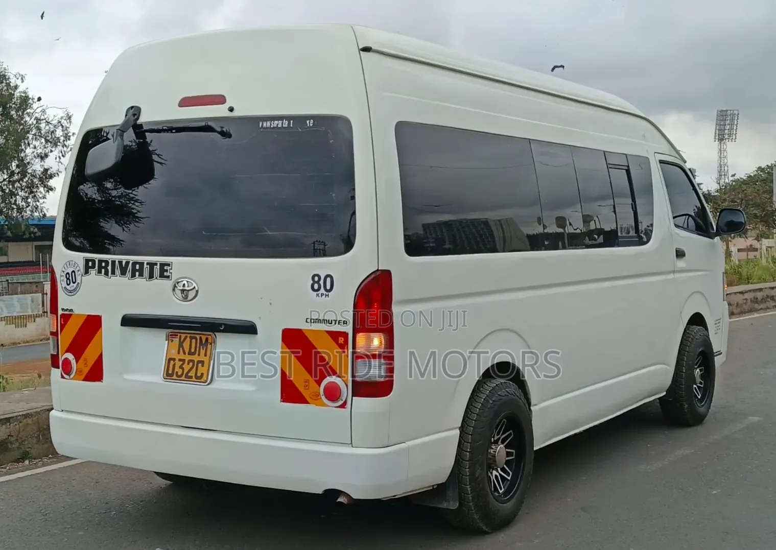 Toyota HiAce 2015 White