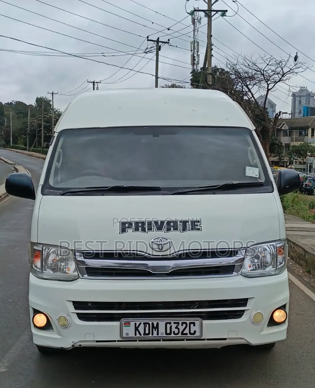 Toyota HiAce 2015 White
