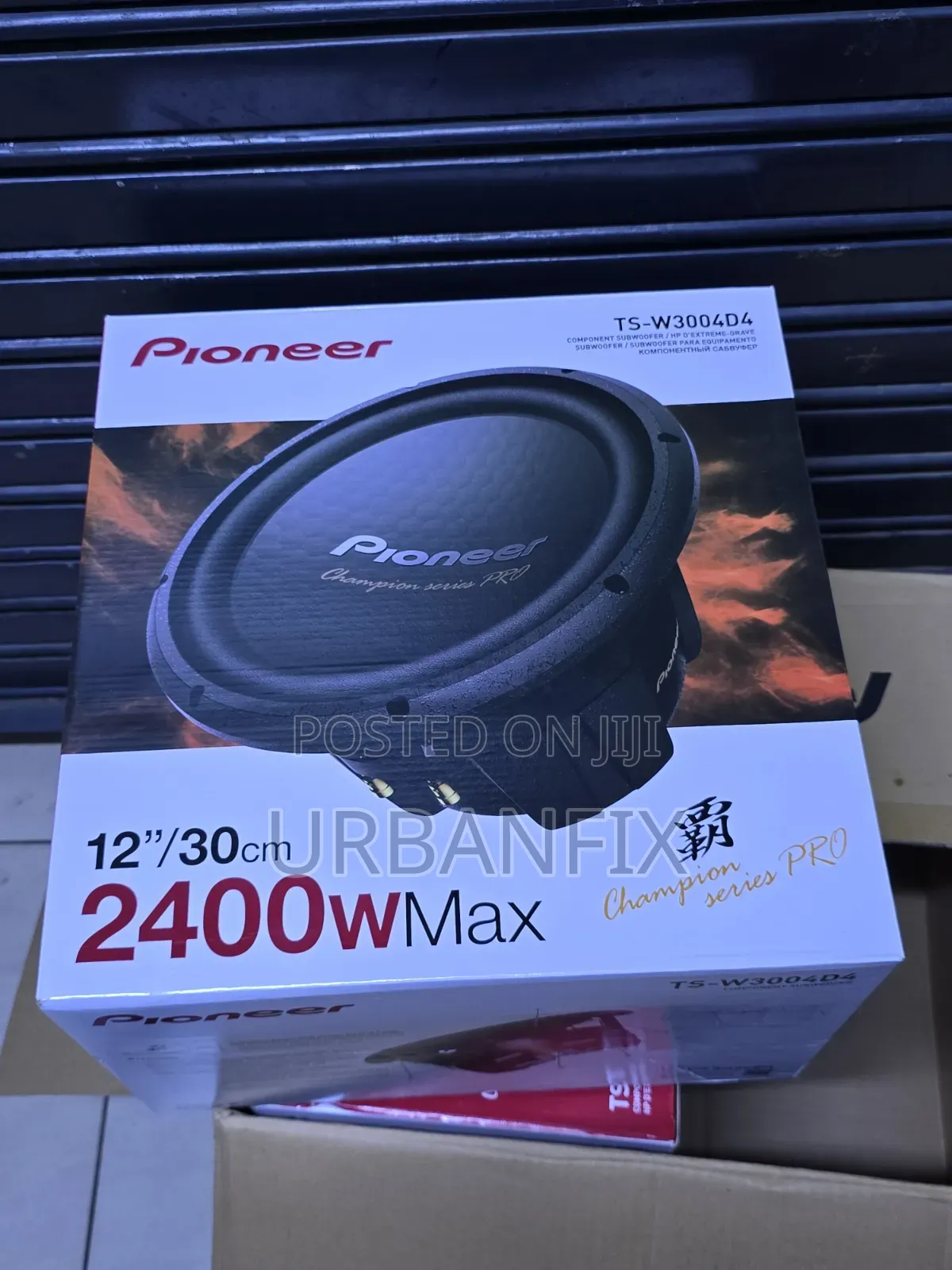 Pioneer Ts-3004d4 2400 Watts Powerful Bass Subwoofer