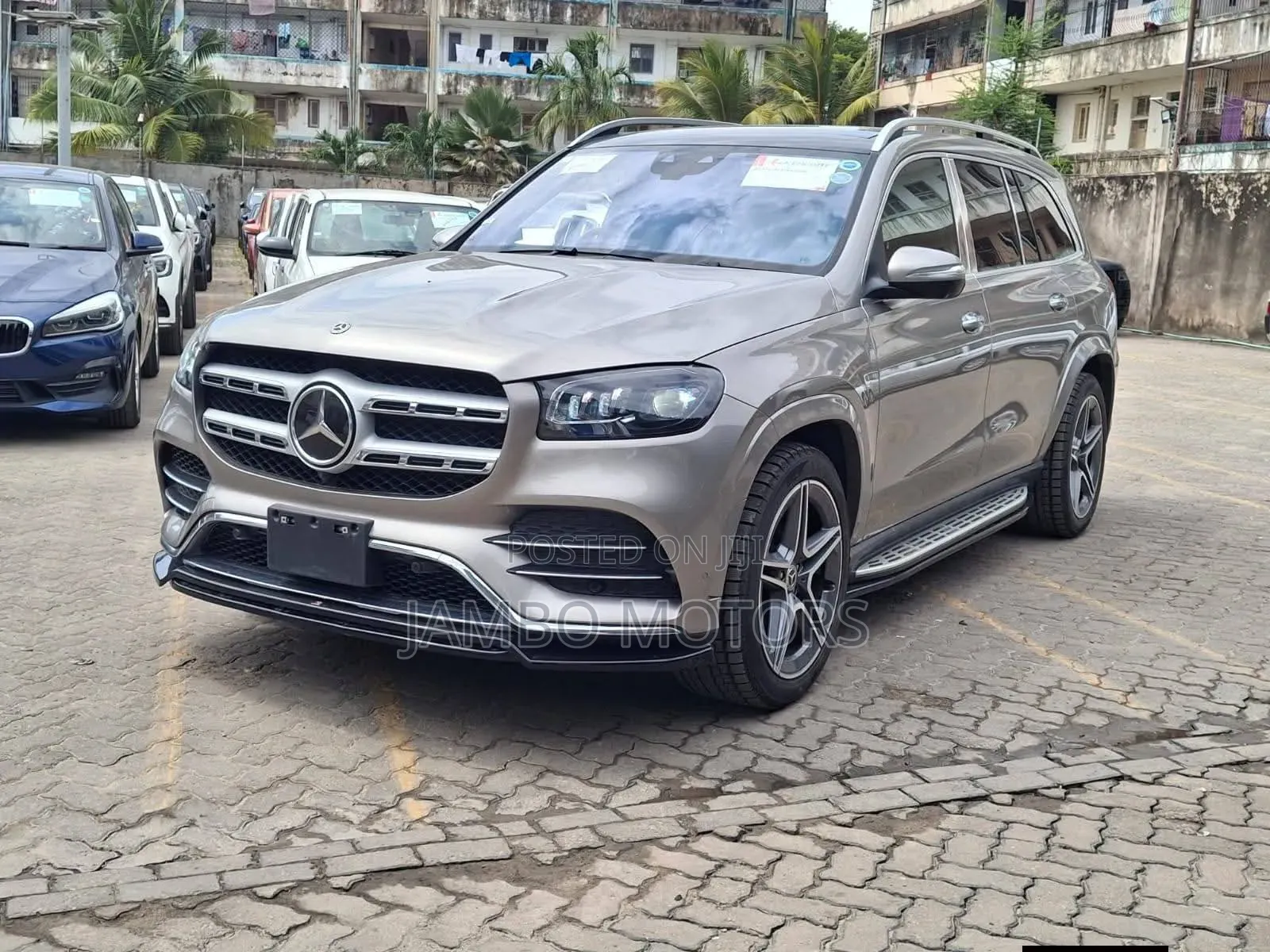 Mercedes-Benz GLS-Class GLS 400d 2022 Gold