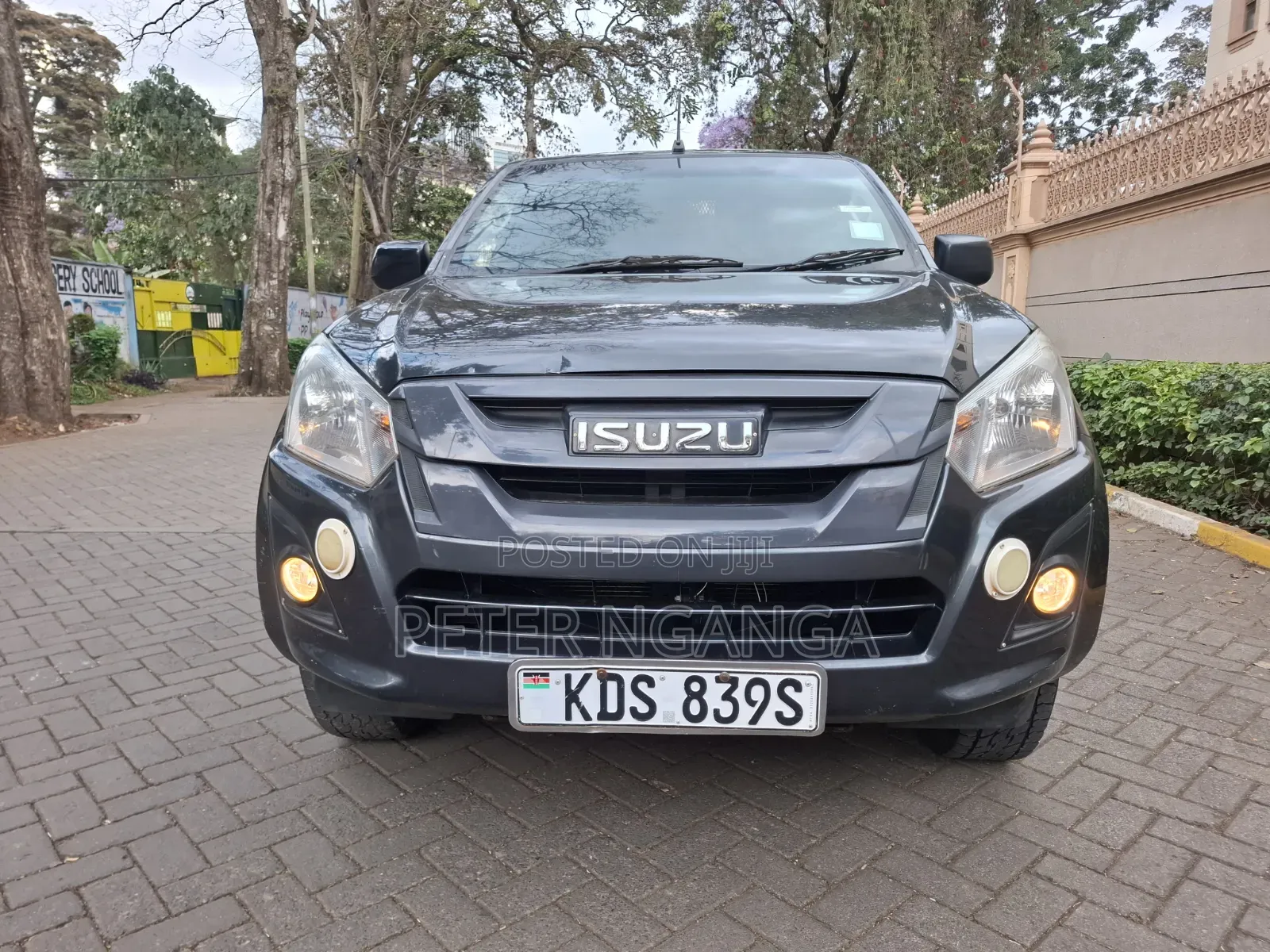 Isuzu D-MAX 2025 Gray
