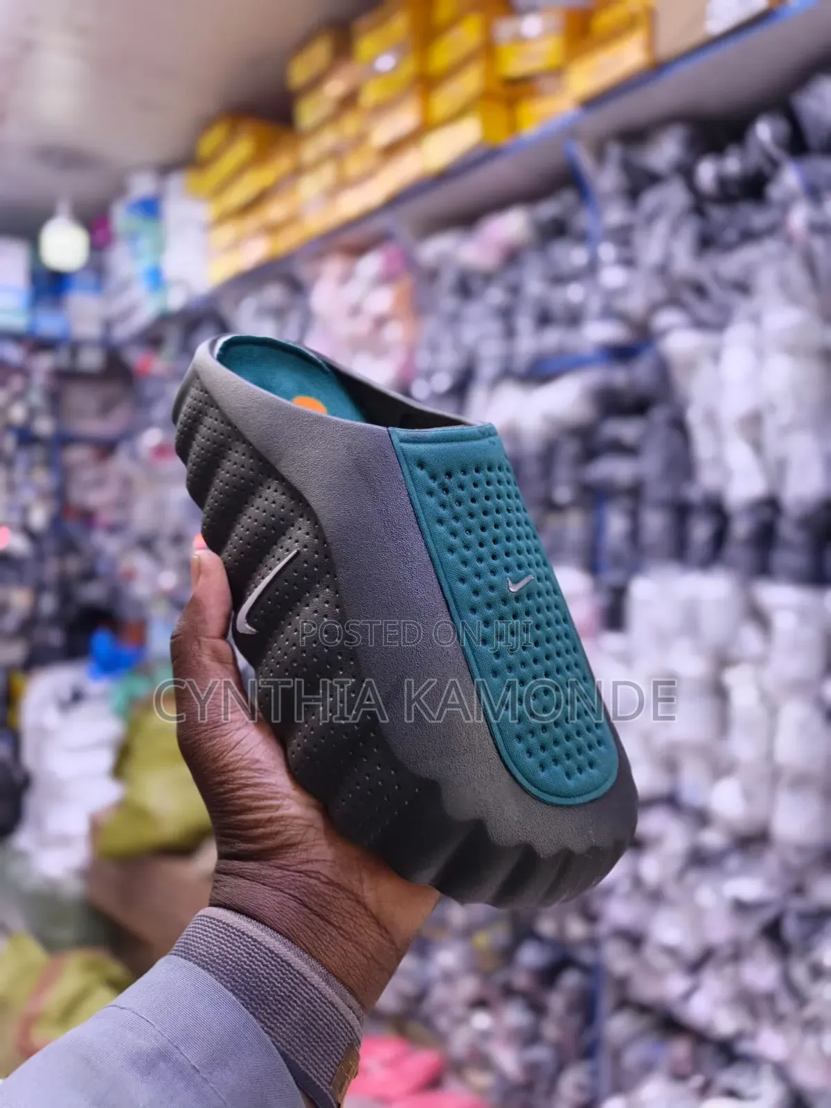 Nike Mind Sandals