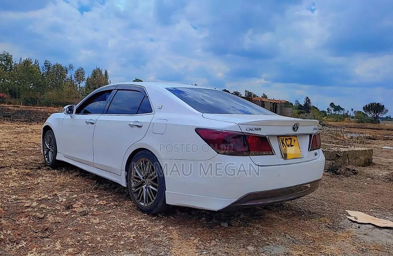 Toyota Crown 2013 White