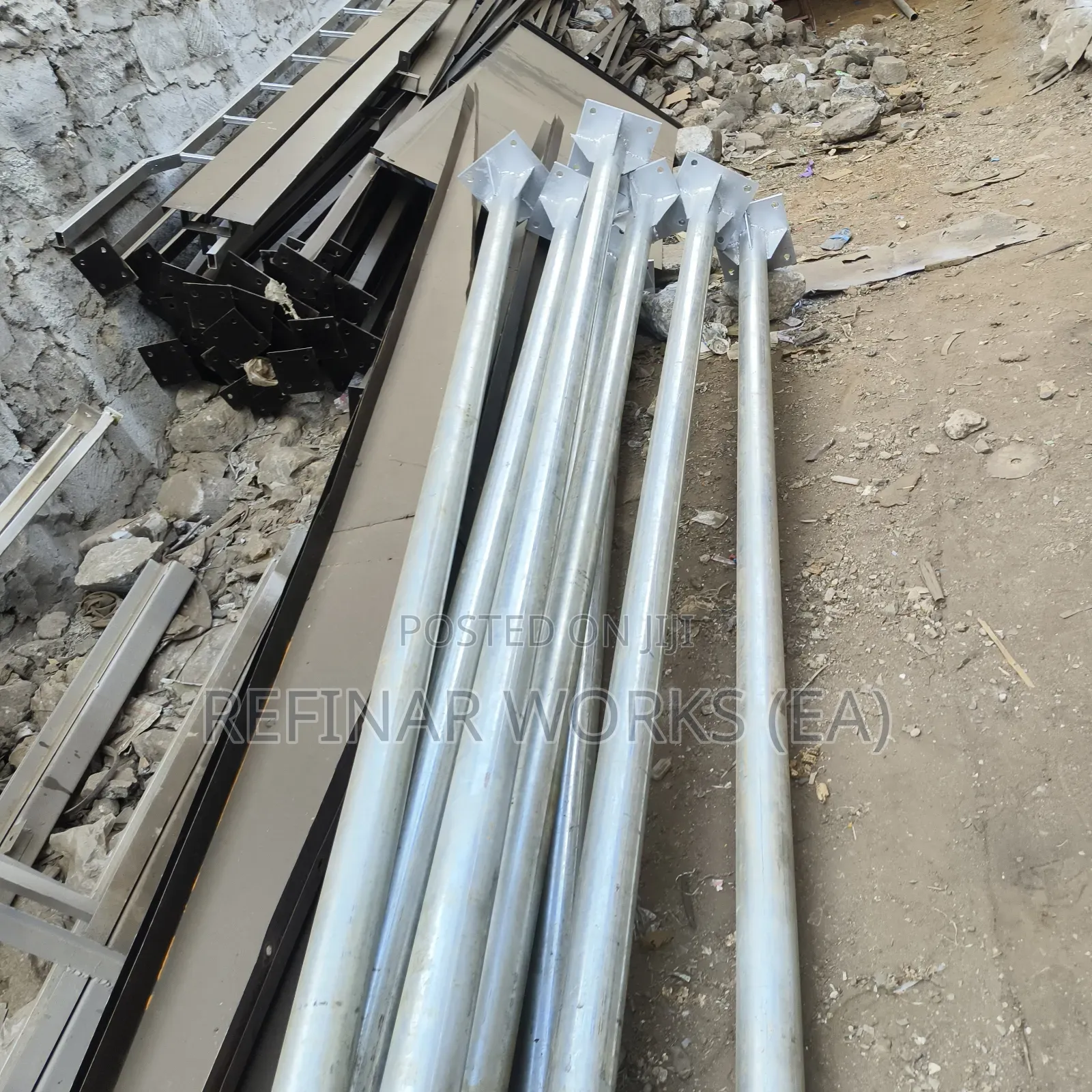Galvanized Steel Streetlight Poles Complete With Anchor Bolts and Nuts