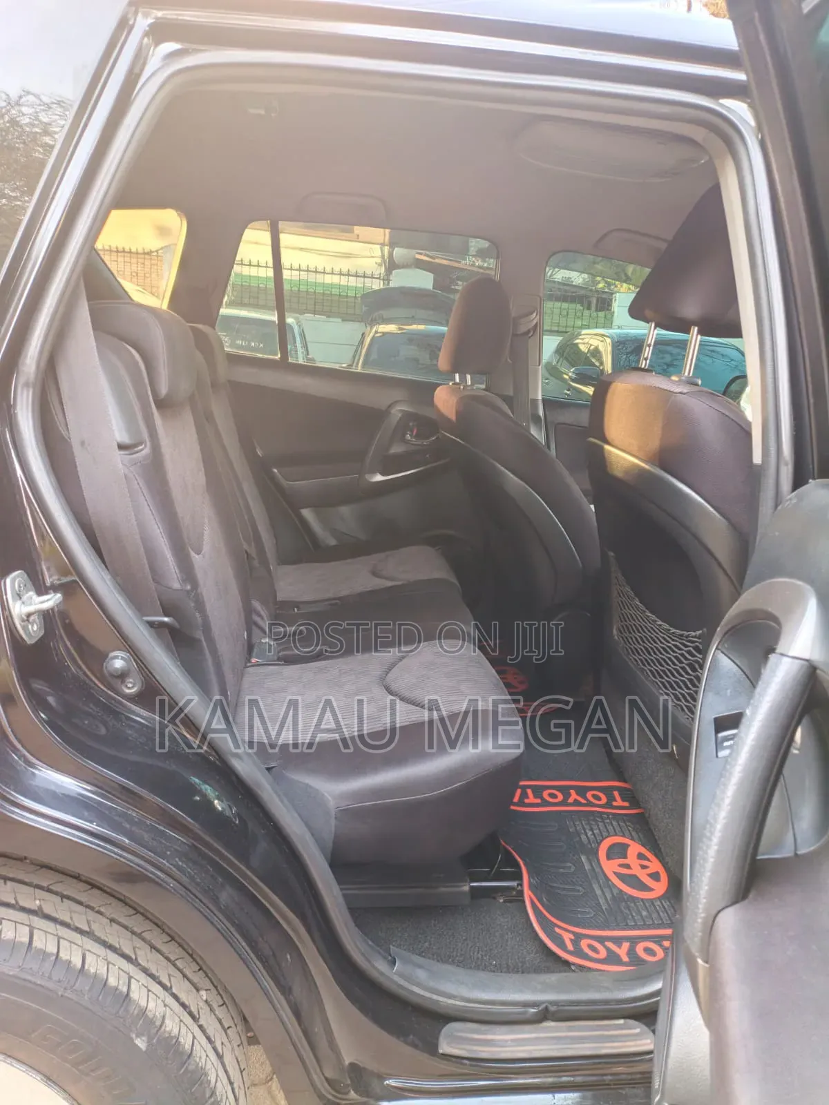 Toyota RAV4 2010 Matt Black