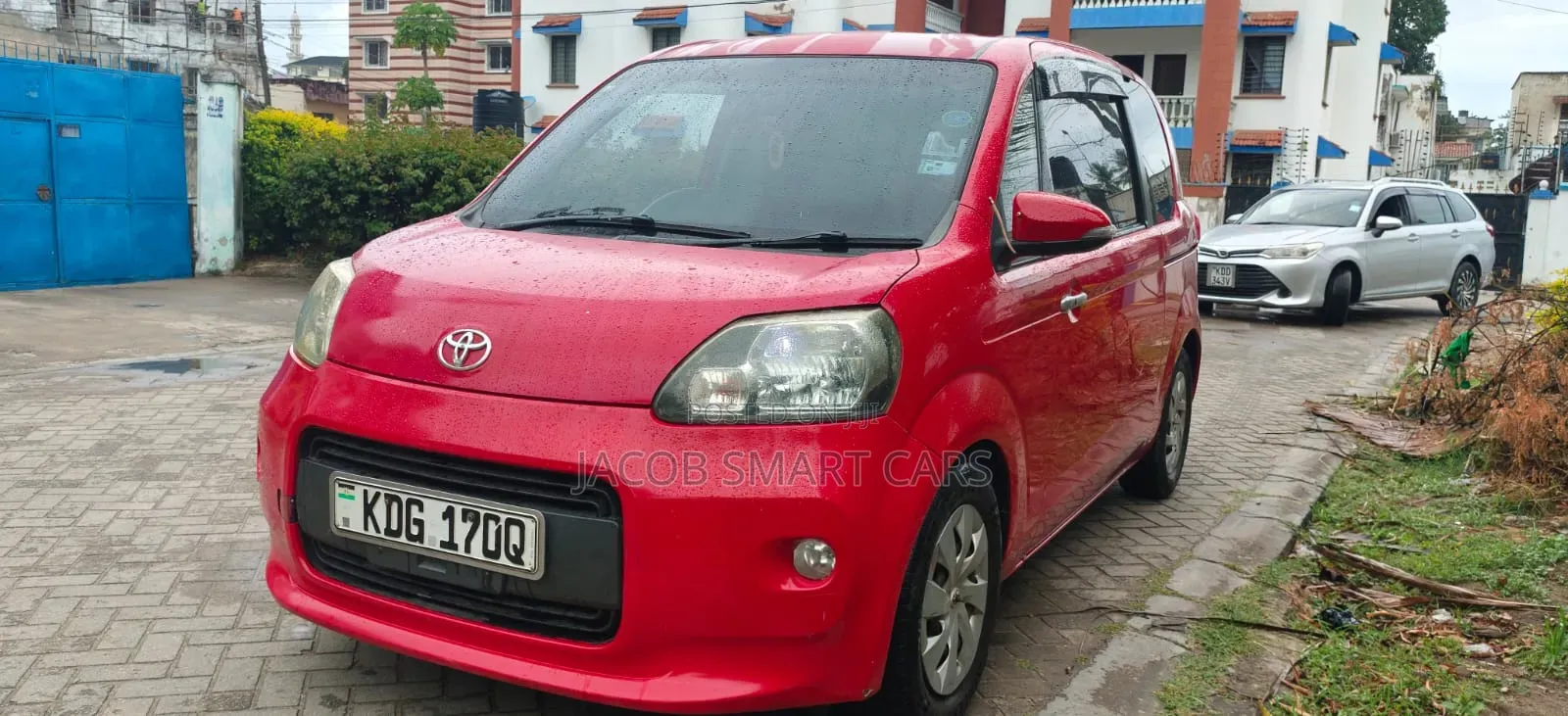 Toyota Porte 2015 Red