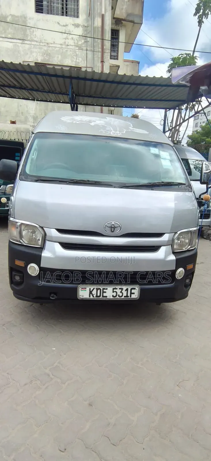 Toyota HiAce 2014 Silver