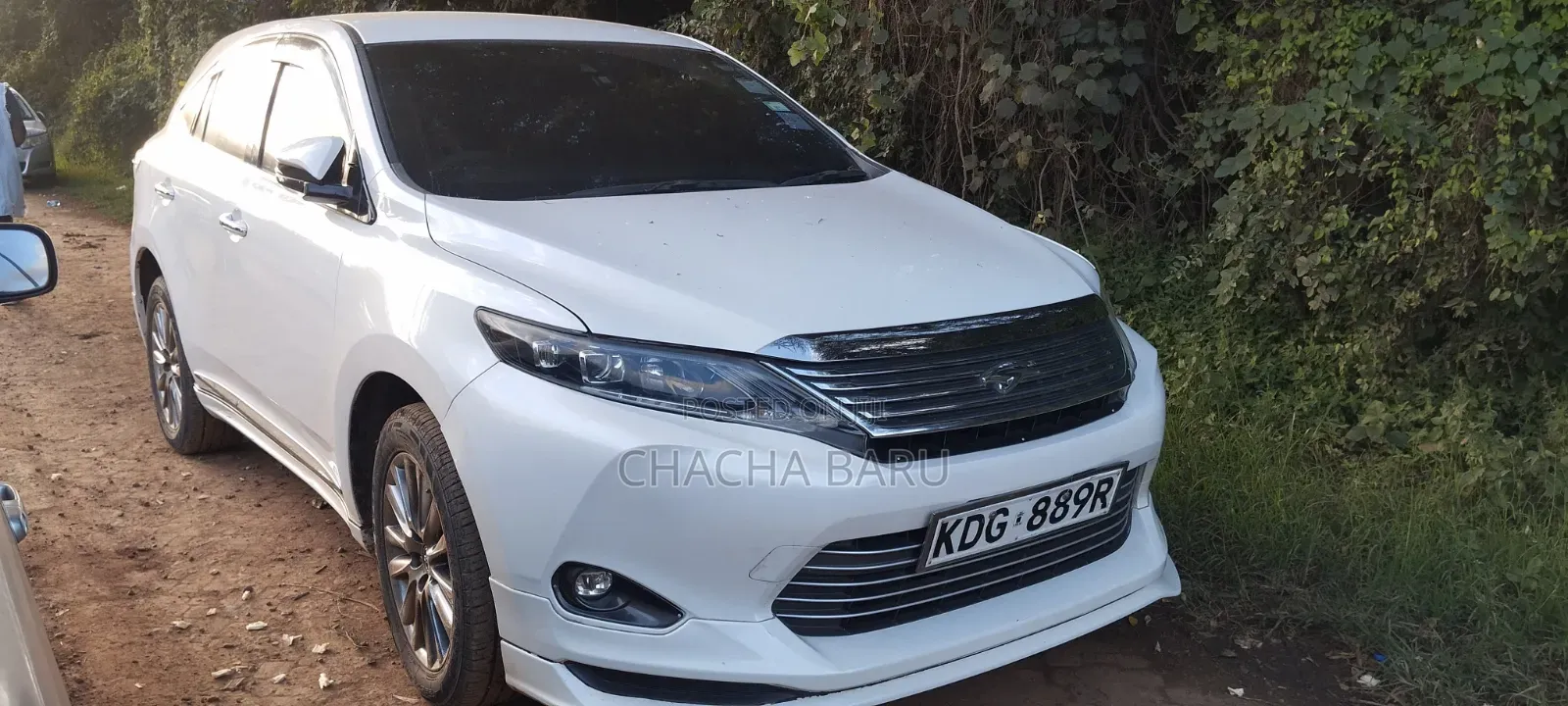 Toyota Harrier 2.0 2015 White
