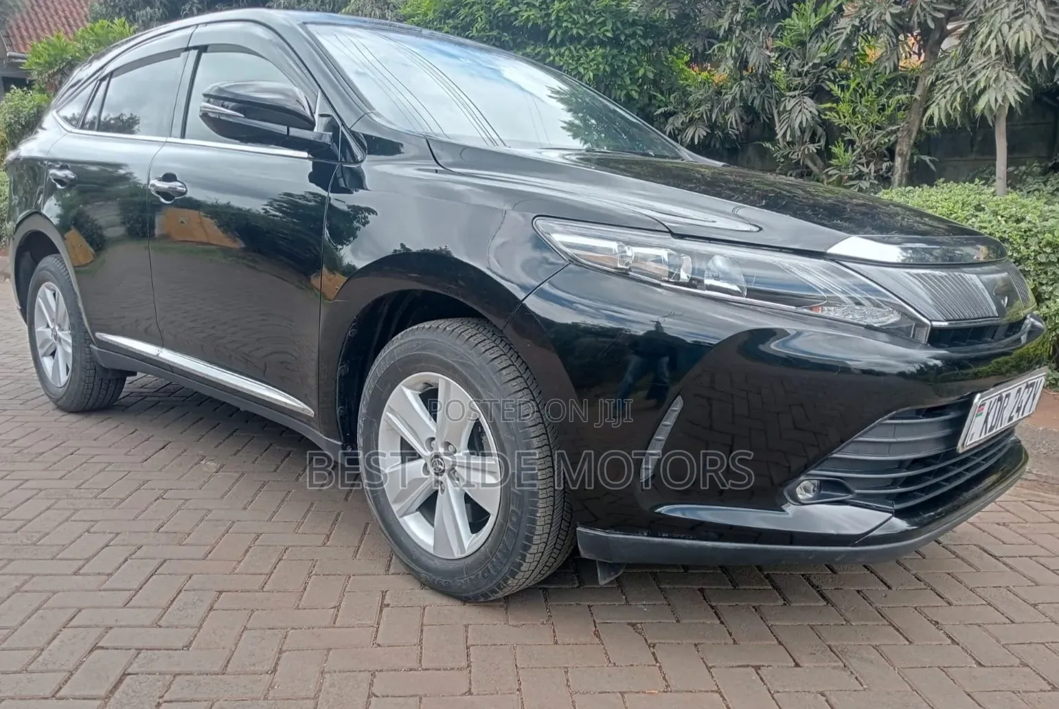 Toyota Harrier 2.0 4WD 2017