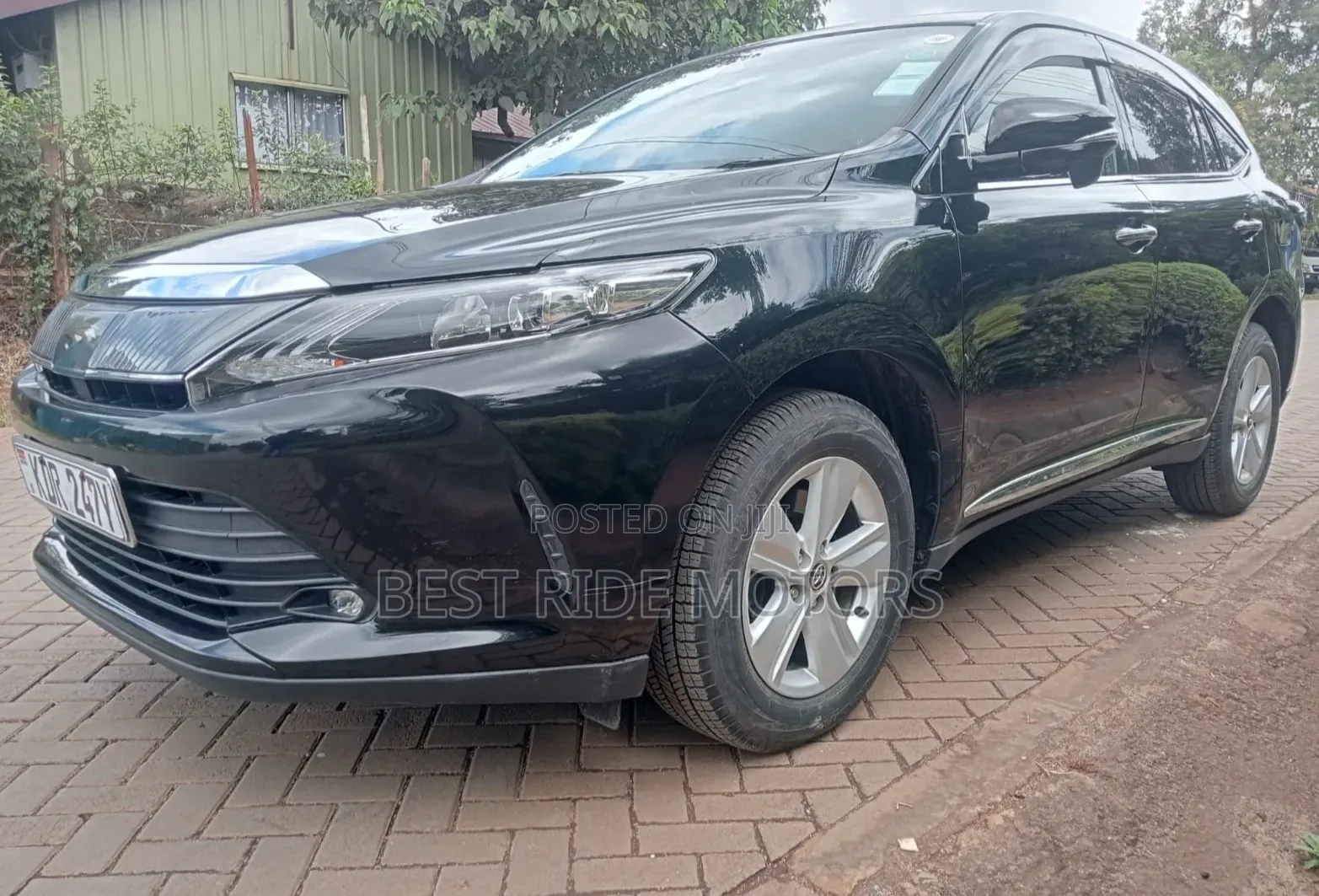 Toyota Harrier 2.0 4WD 2017