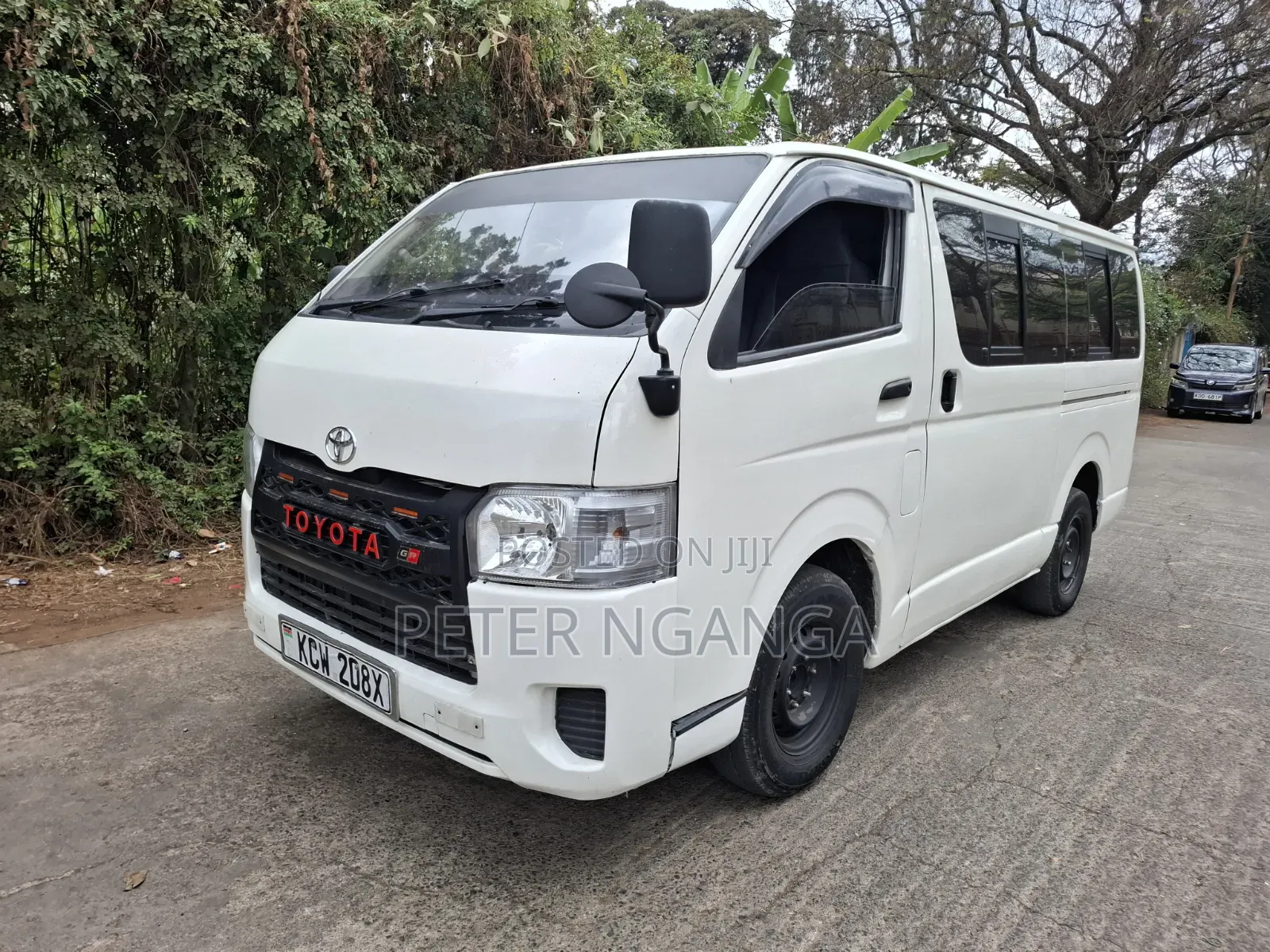 Toyota HiAce 2012 White
