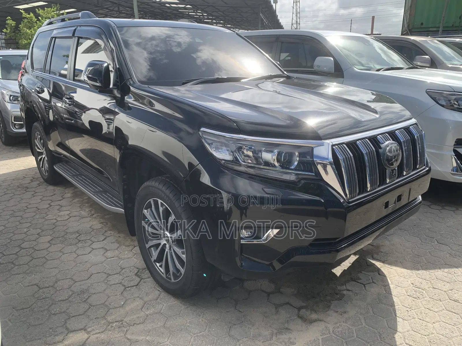 Toyota Land Cruiser Prado Kakadu 2019 Black