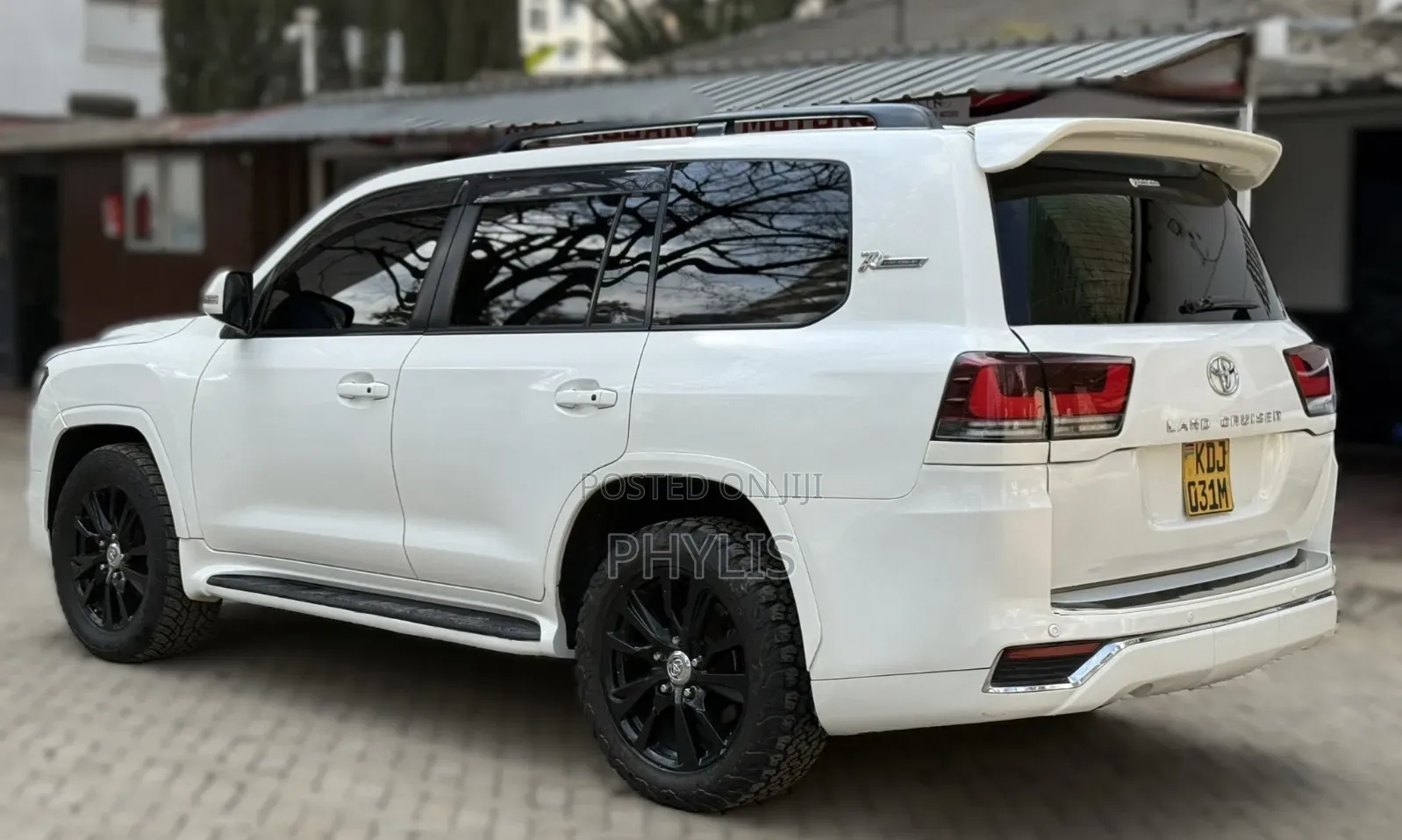 Toyota Land Cruiser 2015 White