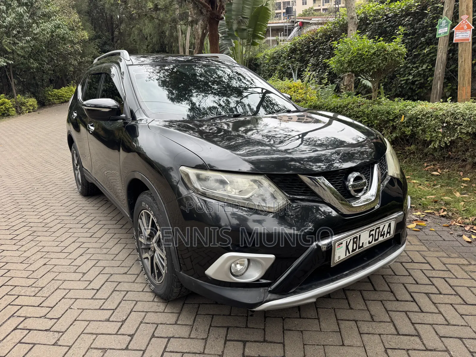 Nissan X-Trail 2.0 Petrol FWD 2014 Black