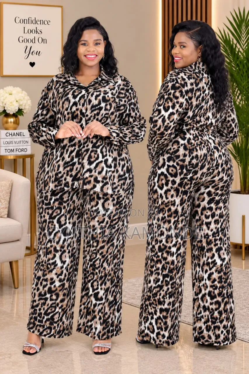 Print Two Pieces Suite