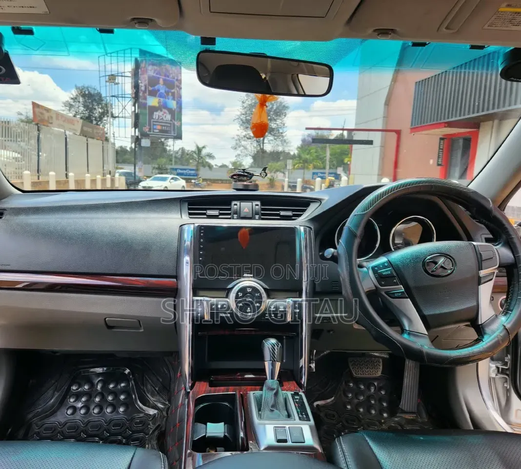 Toyota Mark X 2.5 RWD 2011 Silver