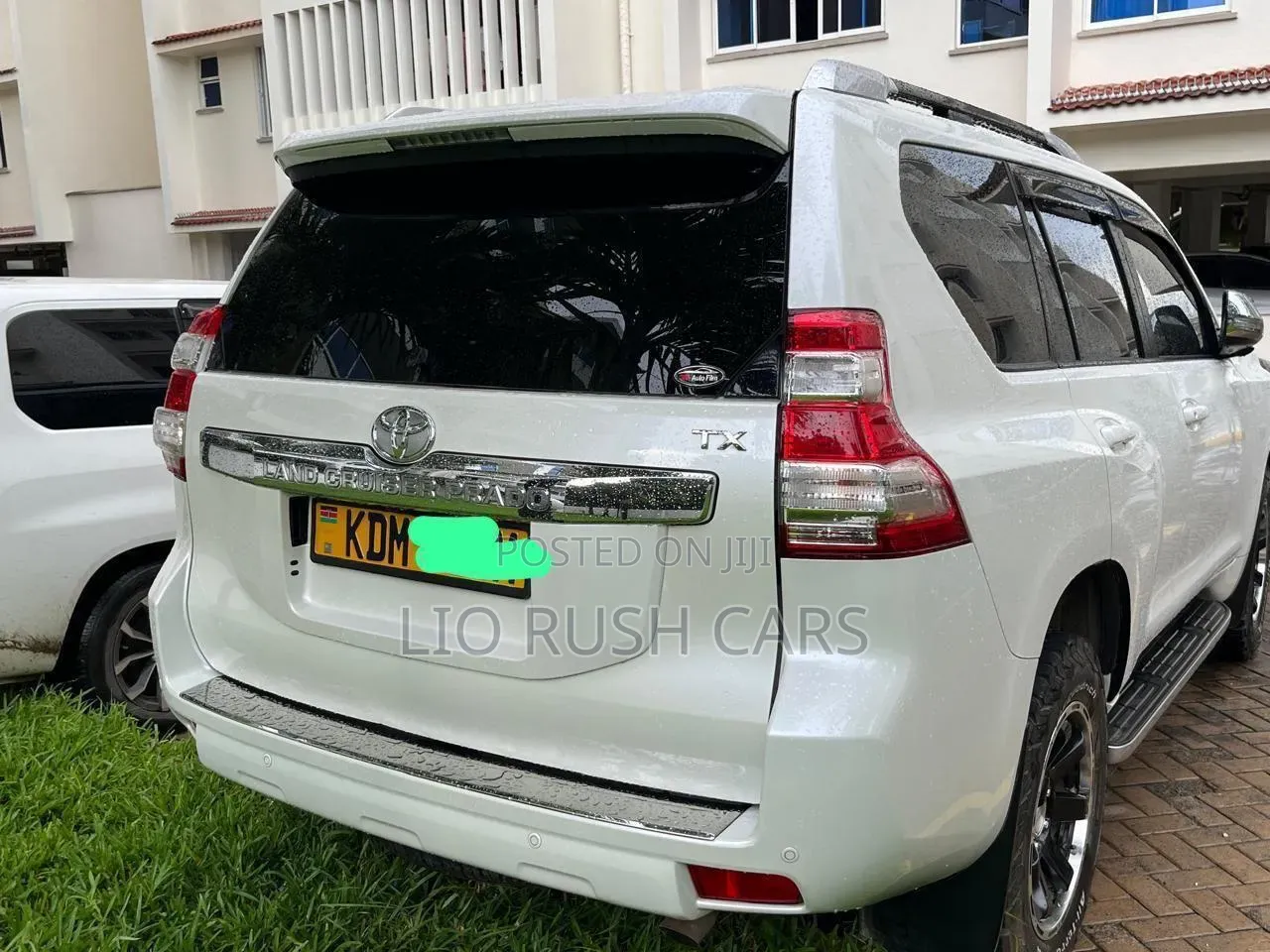 Toyota Land Cruiser Prado 2016 White