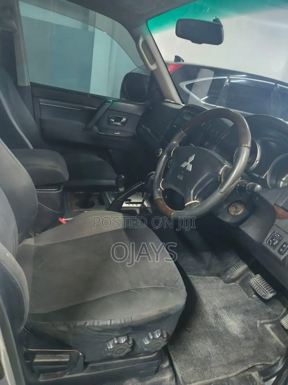 Mitsubishi Pajero 2019 Gray