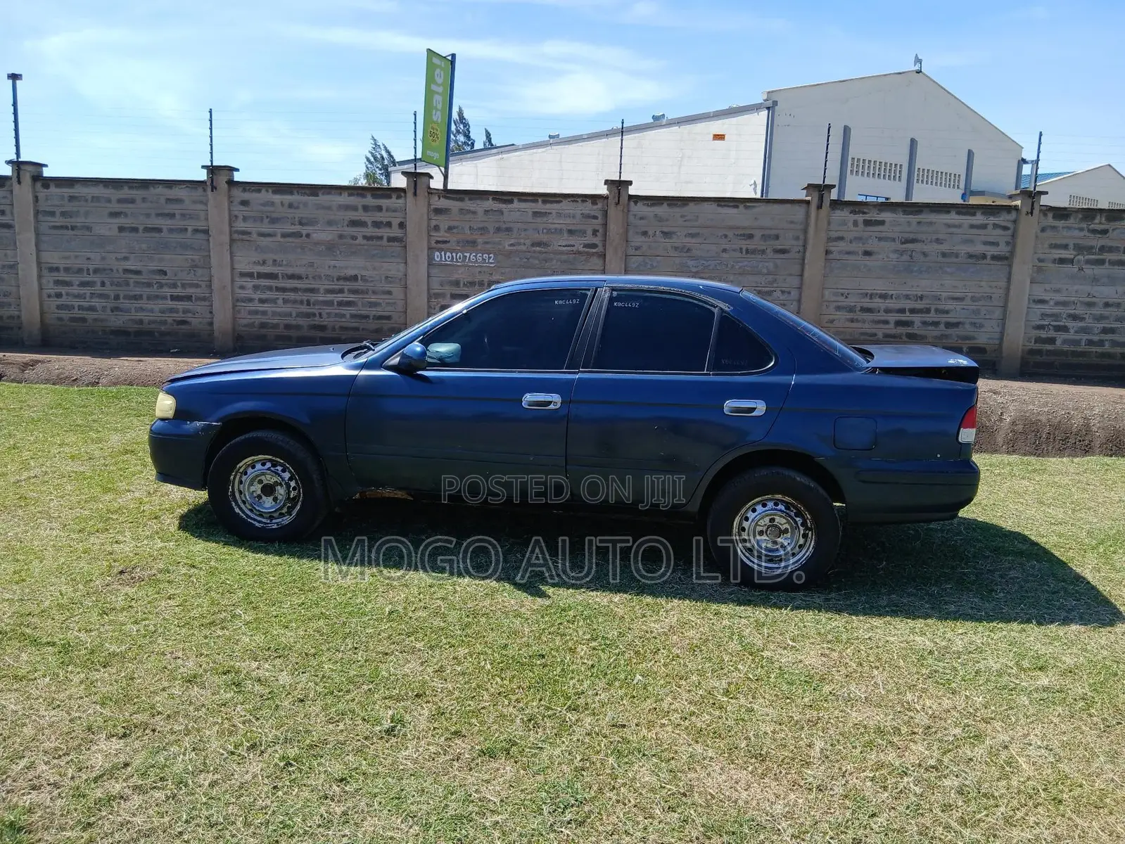 Nissan Sunny 2001 Blue