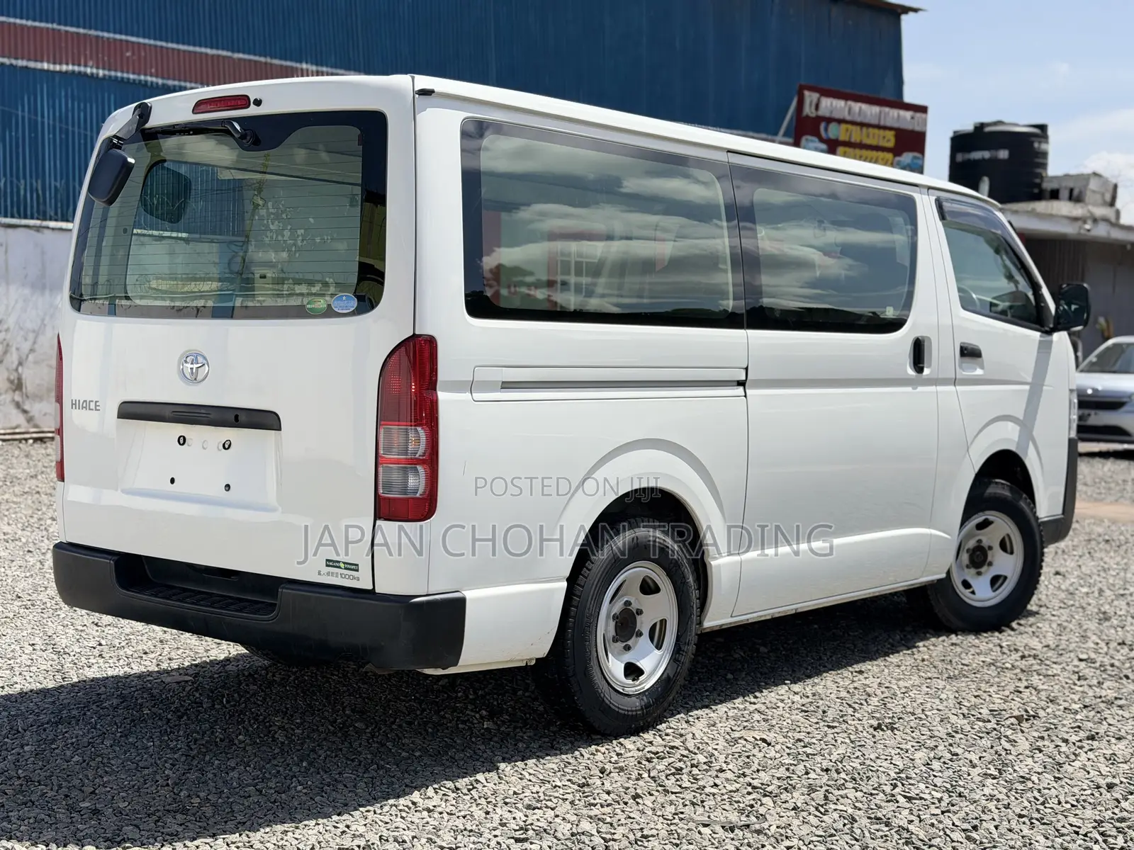 Toyota HiAce 2019 White
