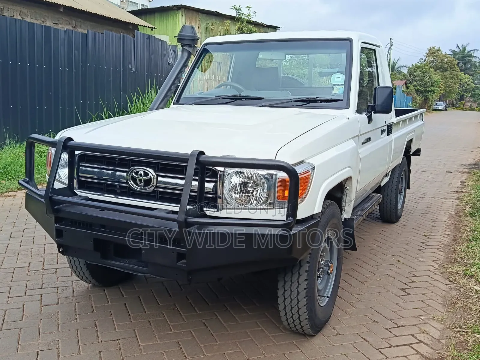 Toyota Land Cruiser 76 Series 2017 White