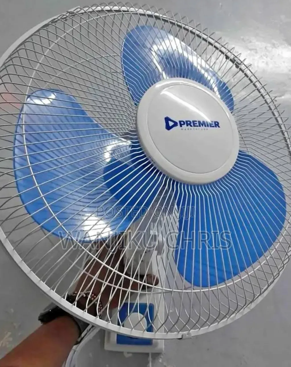 Wall Fan Machine