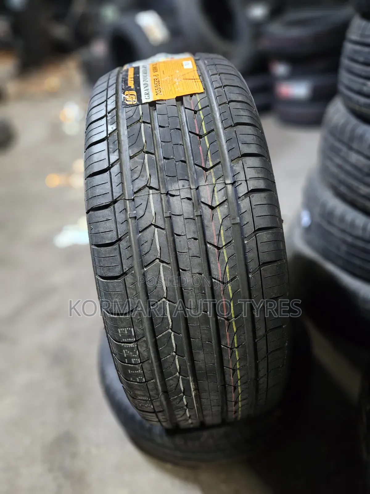 255/55r18 Joyroad Tire