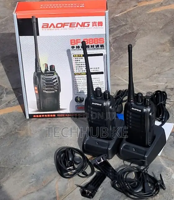 Baofeng 888S Radio Calls With Earpiece, Upto 3KM Range