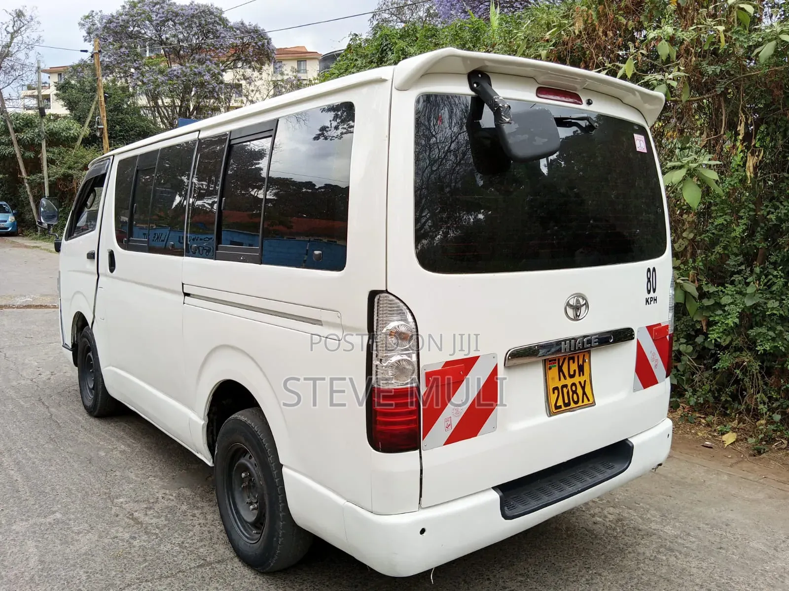 Toyota HiAce 2012 White