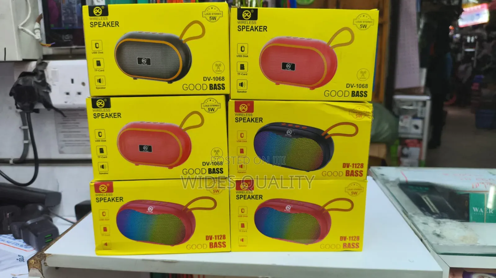 DV-1128 Portable Wireless Bluetooth Speakers.