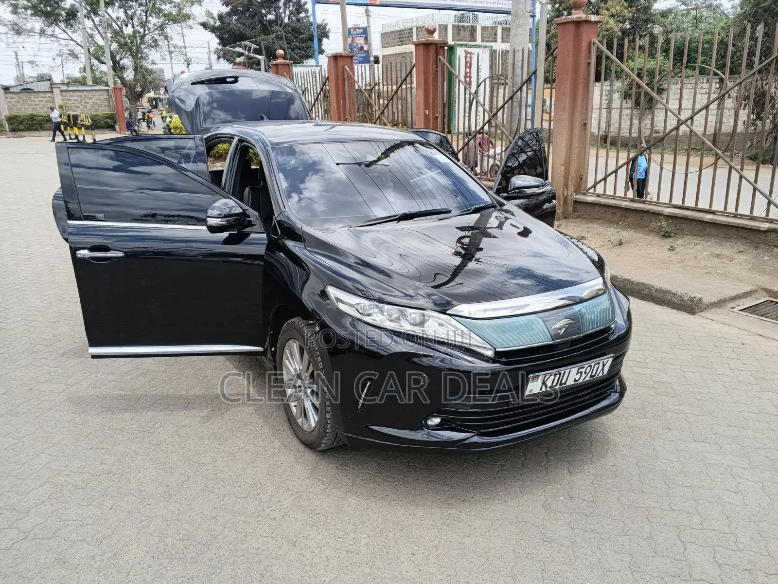 Toyota Harrier 2018 Black