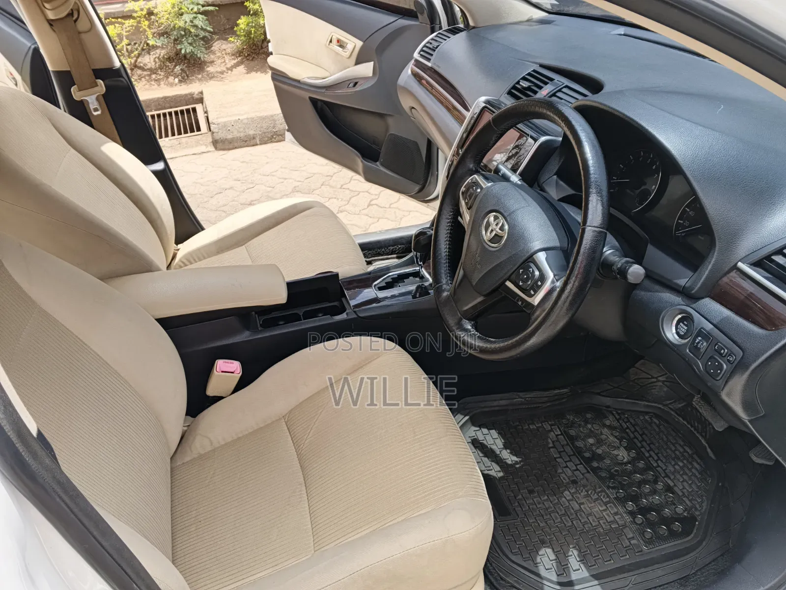 Toyota Premio 2017 White
